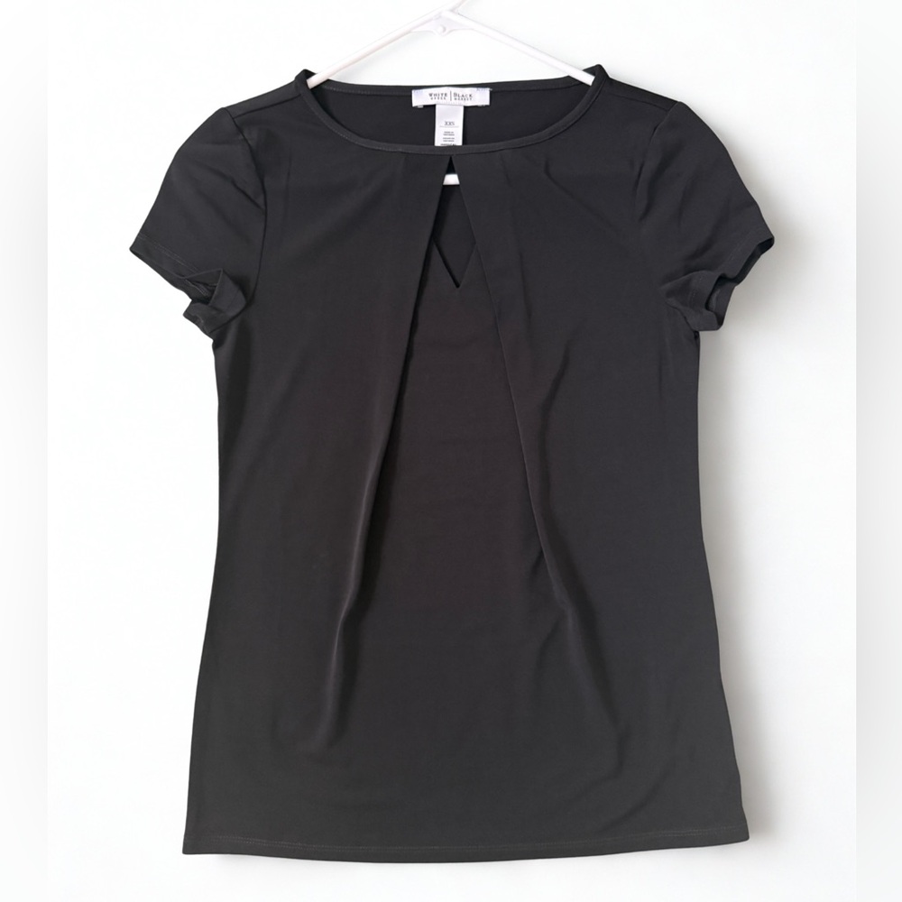 WHITE HOUSE BLACK MARKET BLACK BLOUSE SIZE XXS KEYHOLE FRONT